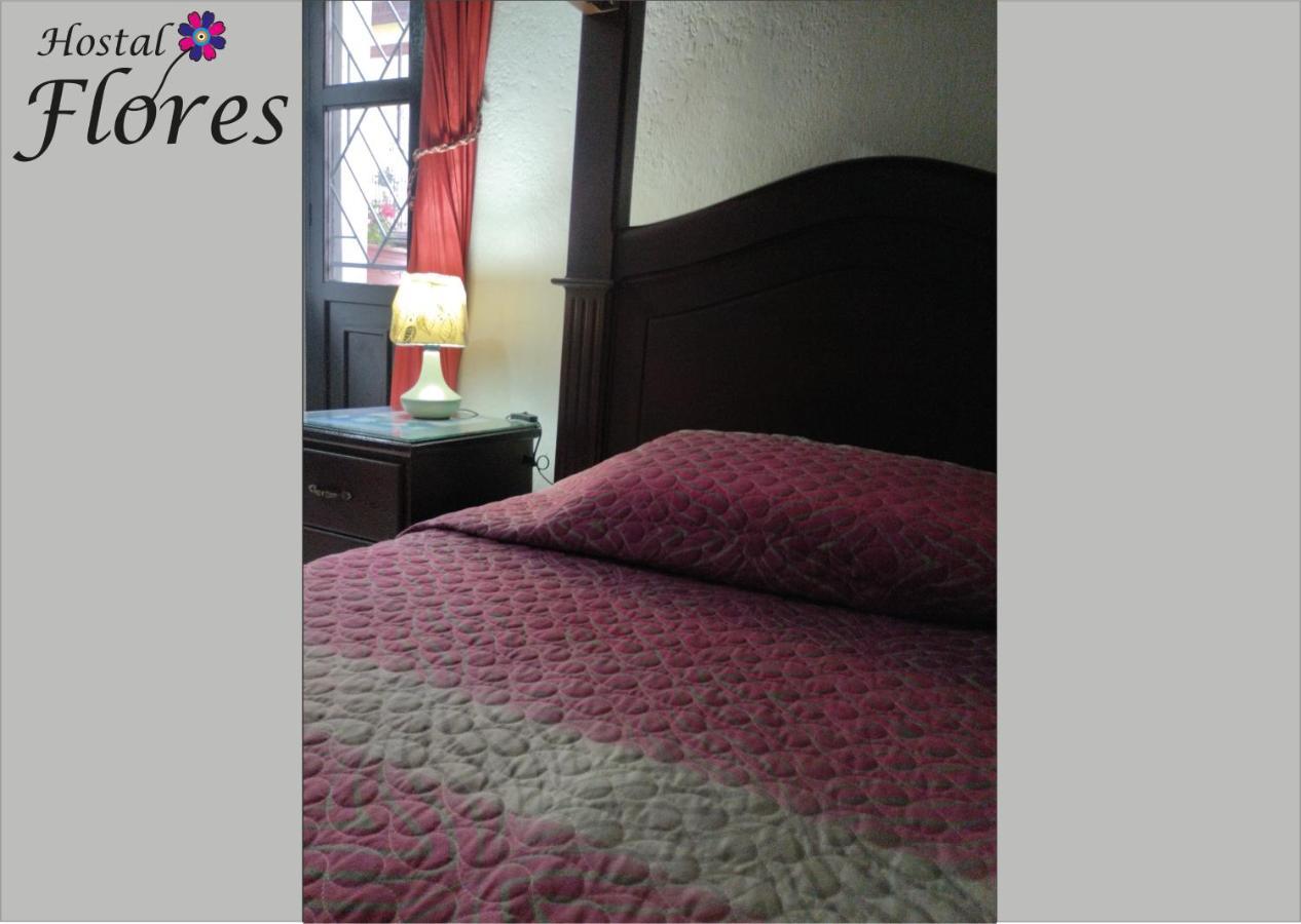 Hostal Flores Quito Esterno foto