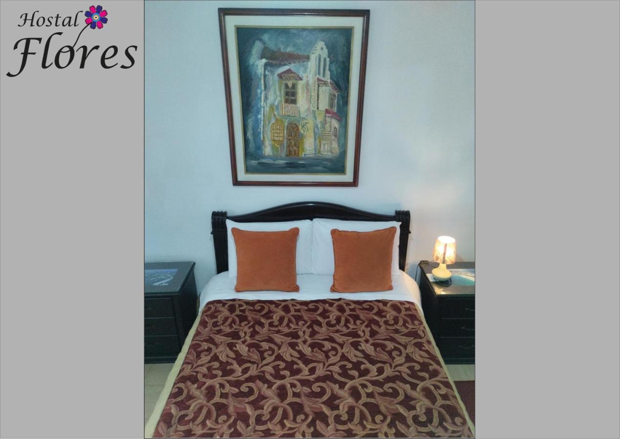 Hostal Flores Quito Esterno foto